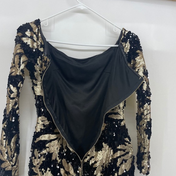 Akira Size Small Sequin Mini Dress Black Gold Leaf Off Shoulder Bodycon Party - Picture 9 of 9